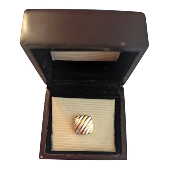 NWOT VTG Croft And Barrow Square Gold Silver Tone Tie Tack W Chain In Wooden Box - Picture 3 of 3